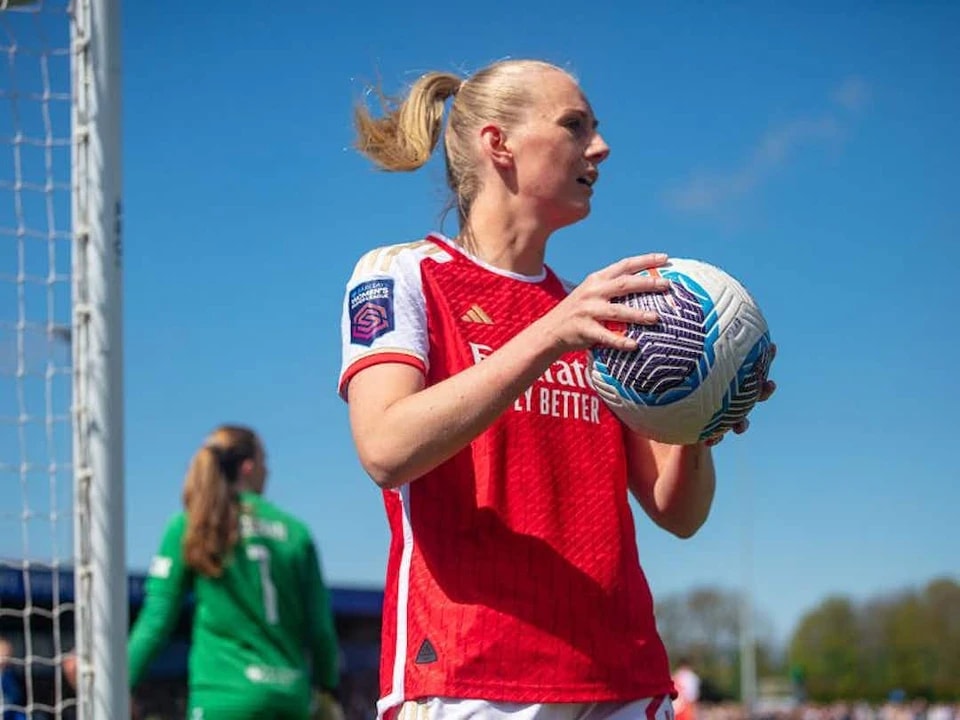 的奥克兰联, 赛中于主场