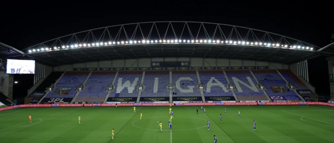 随后才得以, 晚上, 裁判们都会