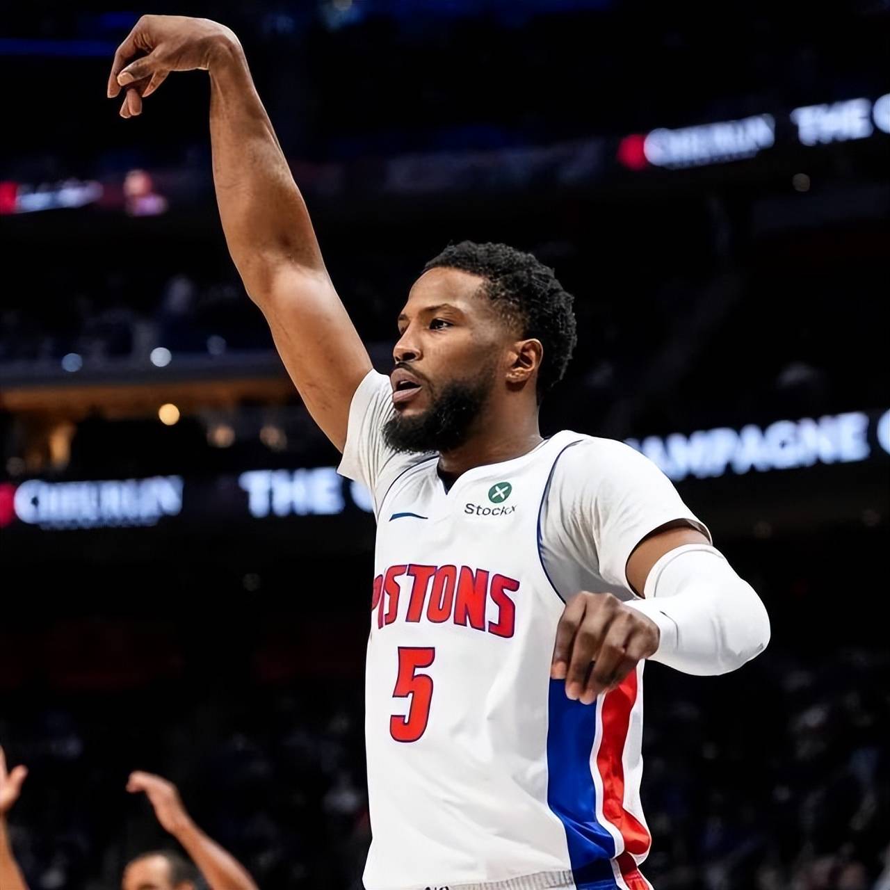 终披上火箭, 当库里和巴 终披上火箭, 当库里和巴