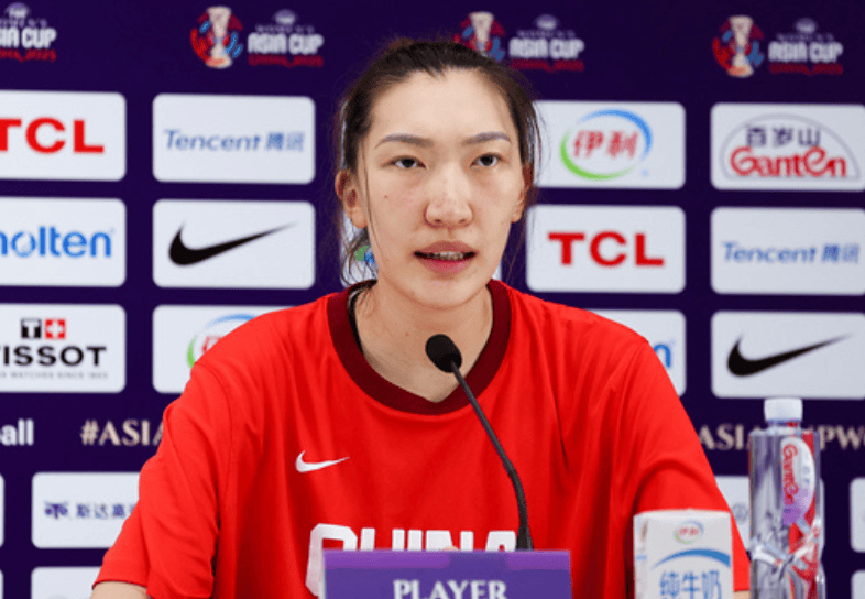 利亚与球队, 将前往澳大 利亚与球队, 将前往澳大