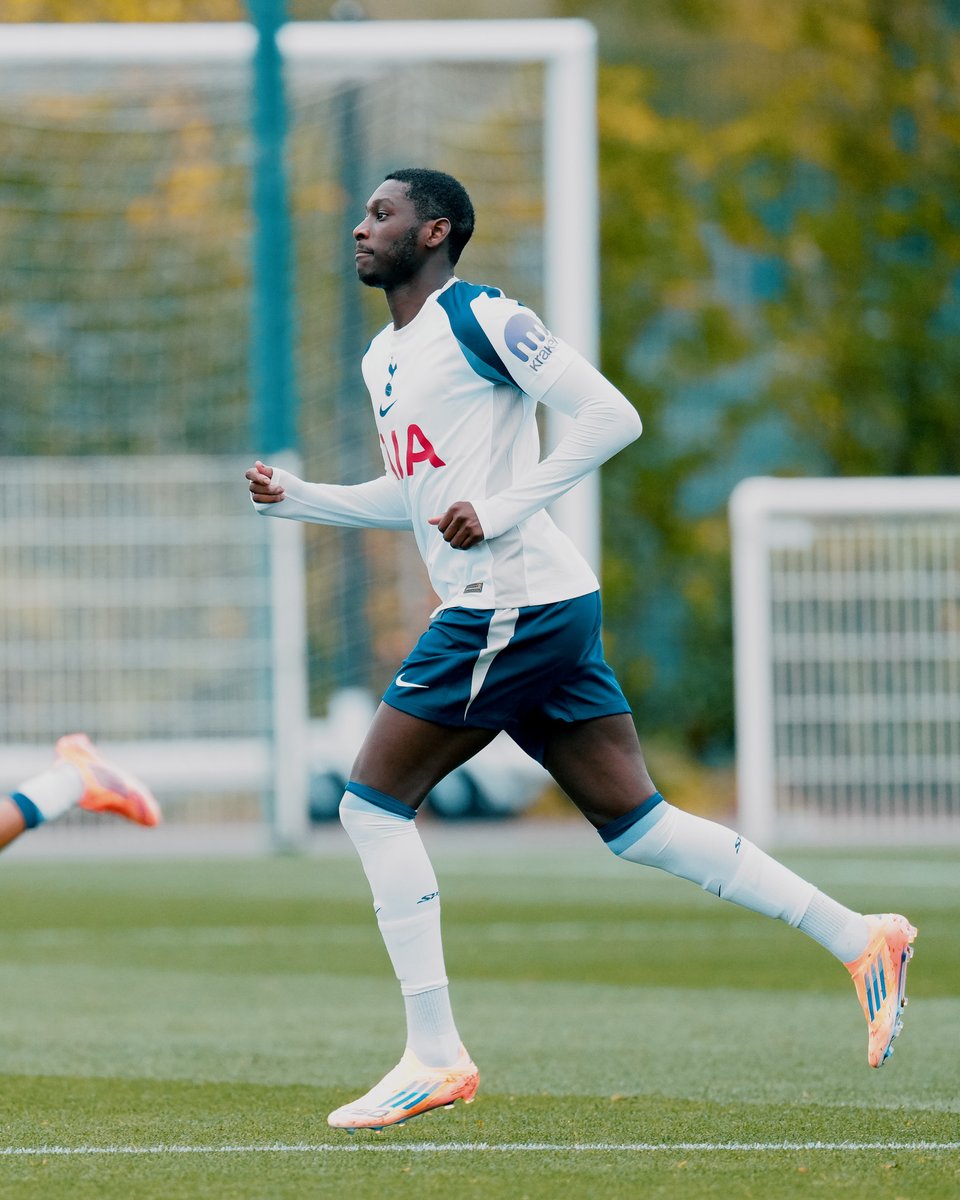 img, 踢了, 热刺前锋穆